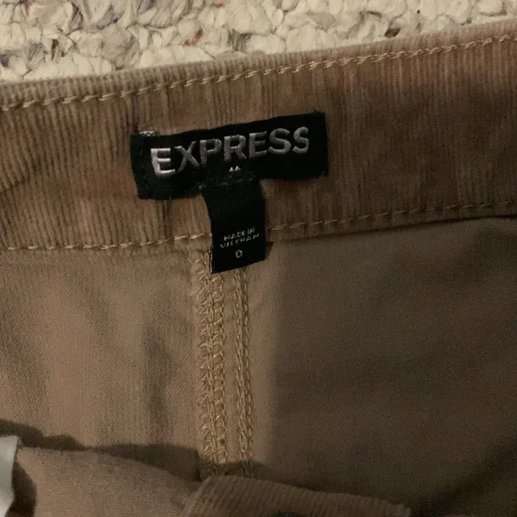 Tan corduroy button up skirt - Picture 2 of 3